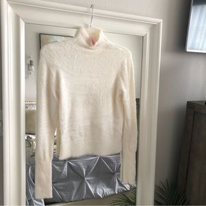 White soft fuzzy turtleneck sweater SZ XXS